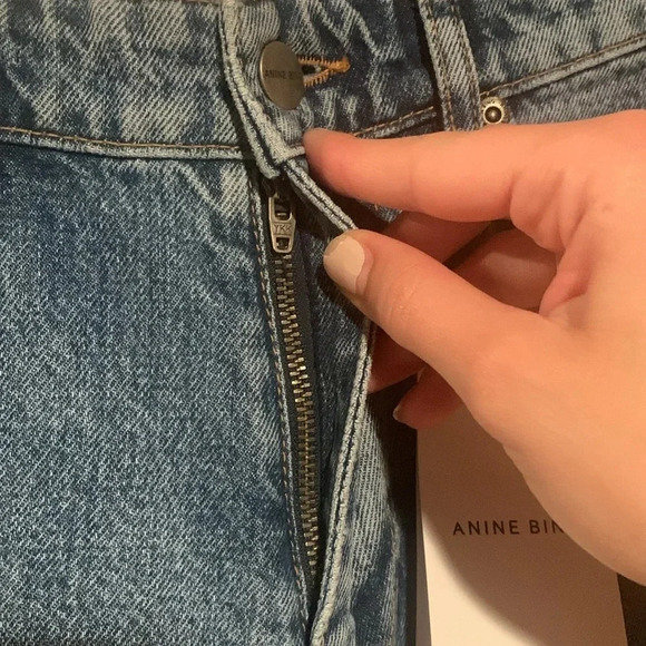 New ANINE BING Jean shorts - Picture 5 of 8